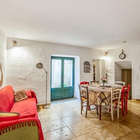 Maison De Village Bonnieux Bagian luar foto