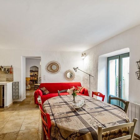 Maison De Village Bonnieux Bagian luar foto